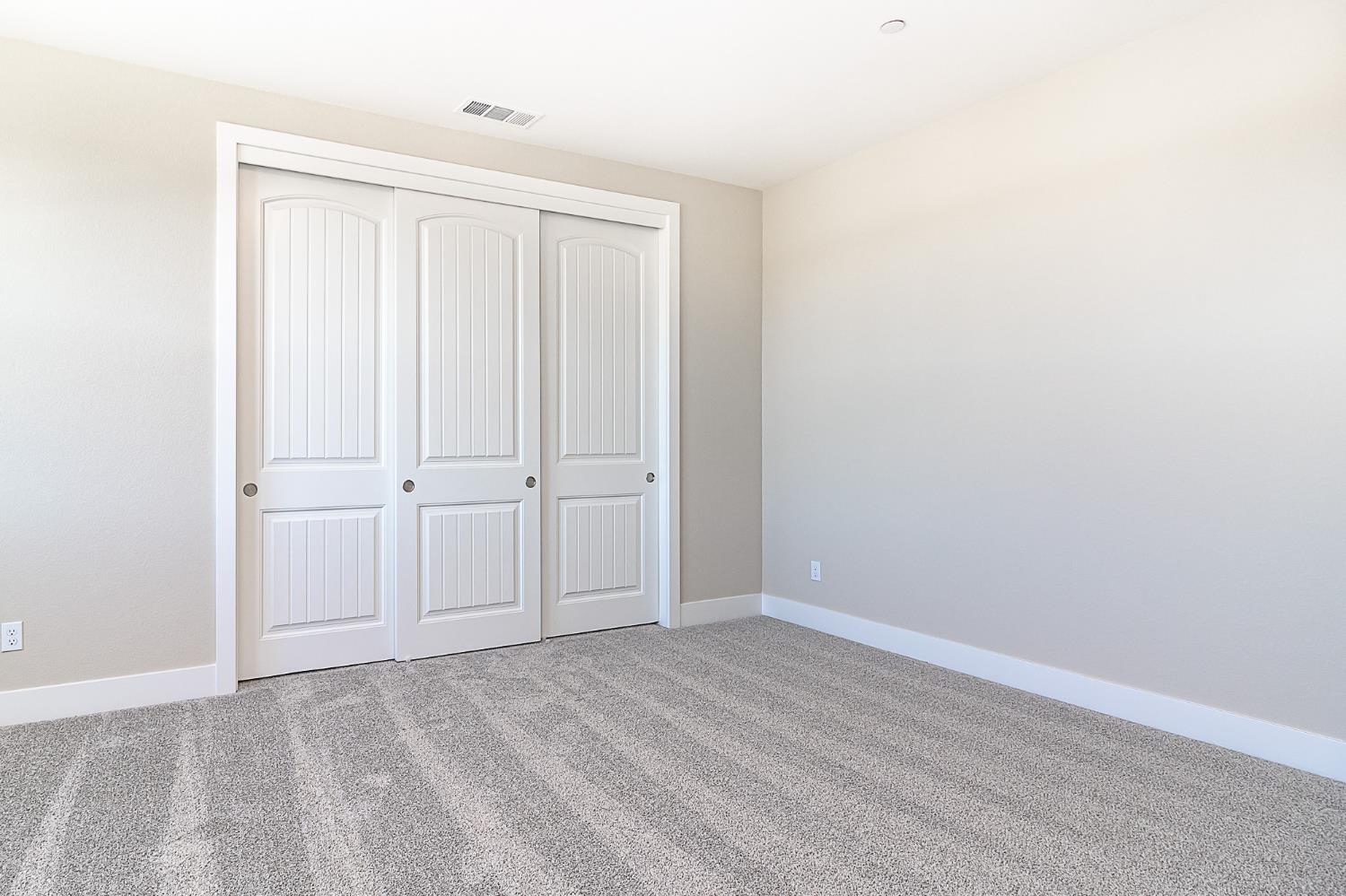 886 Ranchland Way, Oakdale, CA 95361