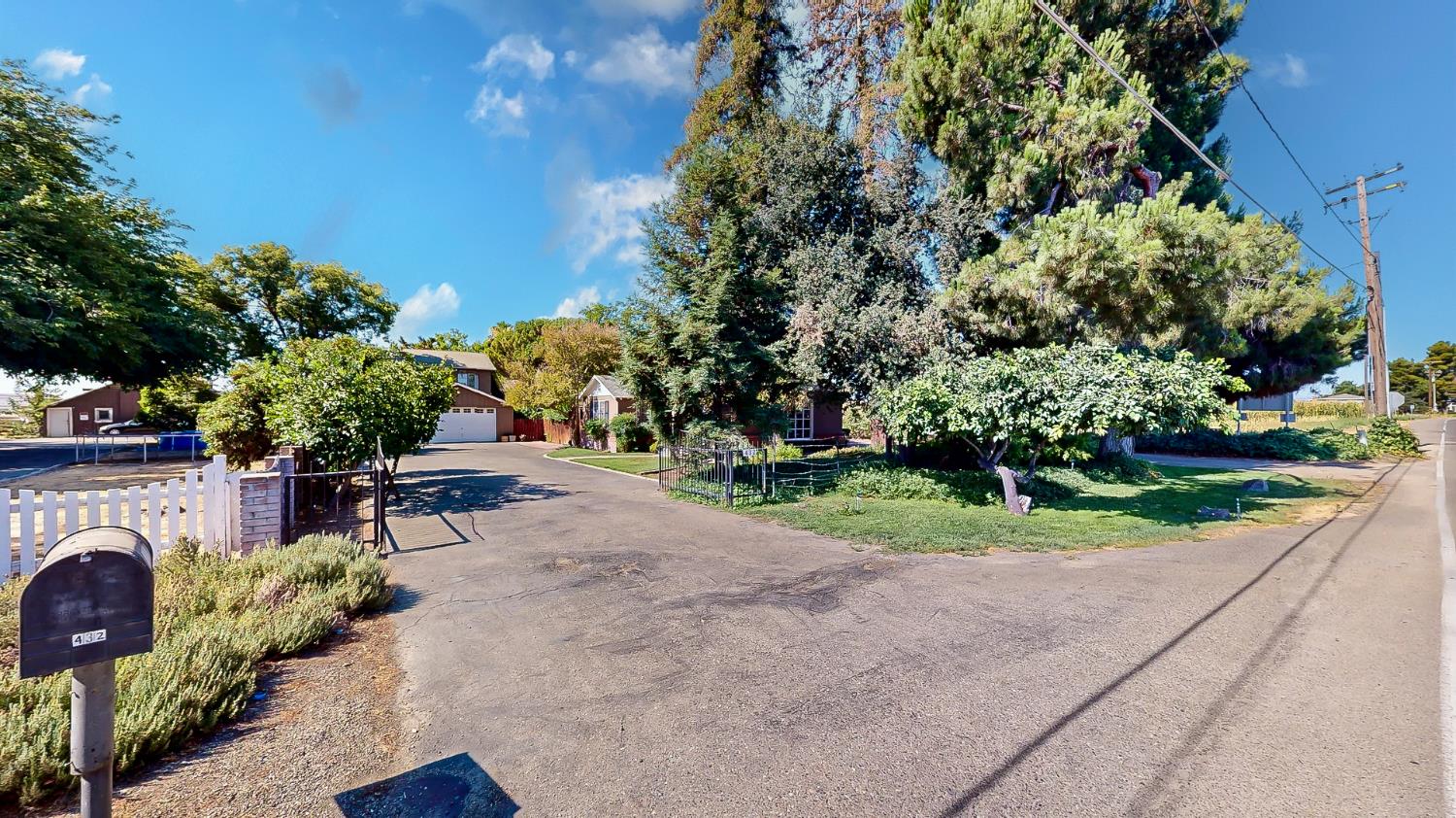 432 E Glenwood Ave, Turlock, CA 95380