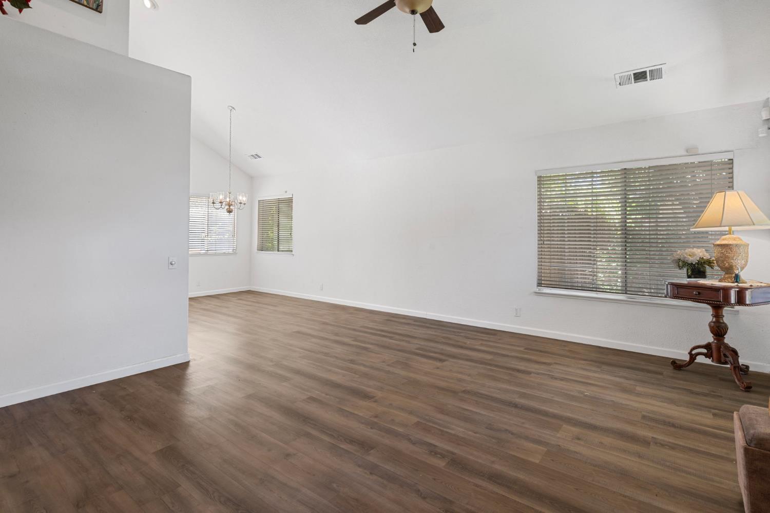 1712 Patton Dr, Modesto, CA 95356