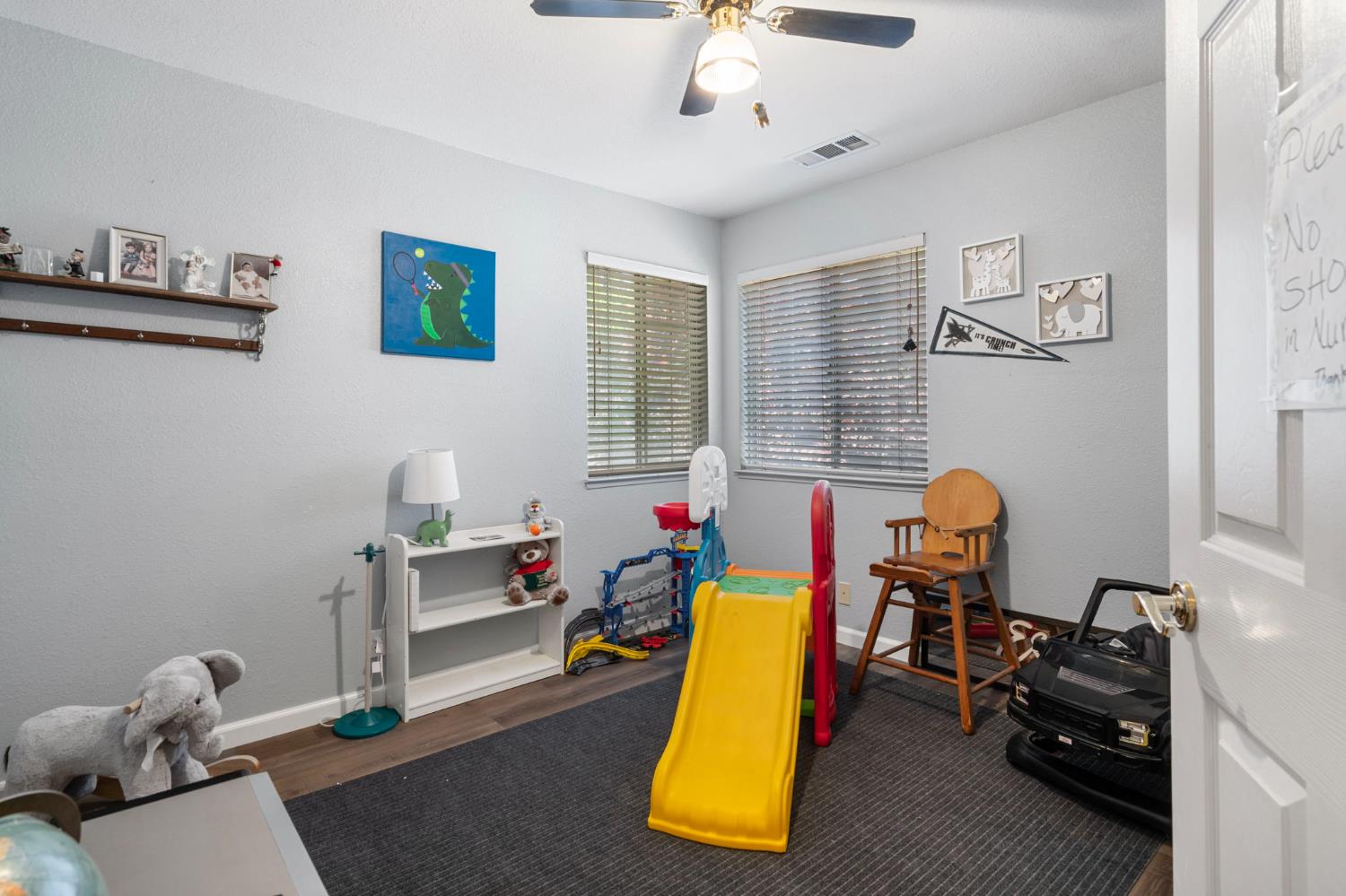 1712 Patton Dr, Modesto, CA 95356