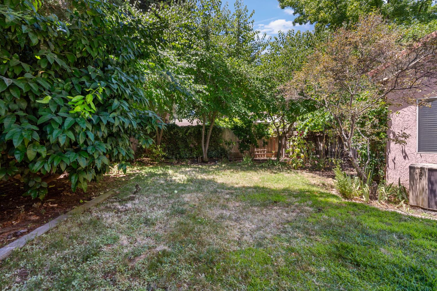 1712 Patton Dr, Modesto, CA 95356