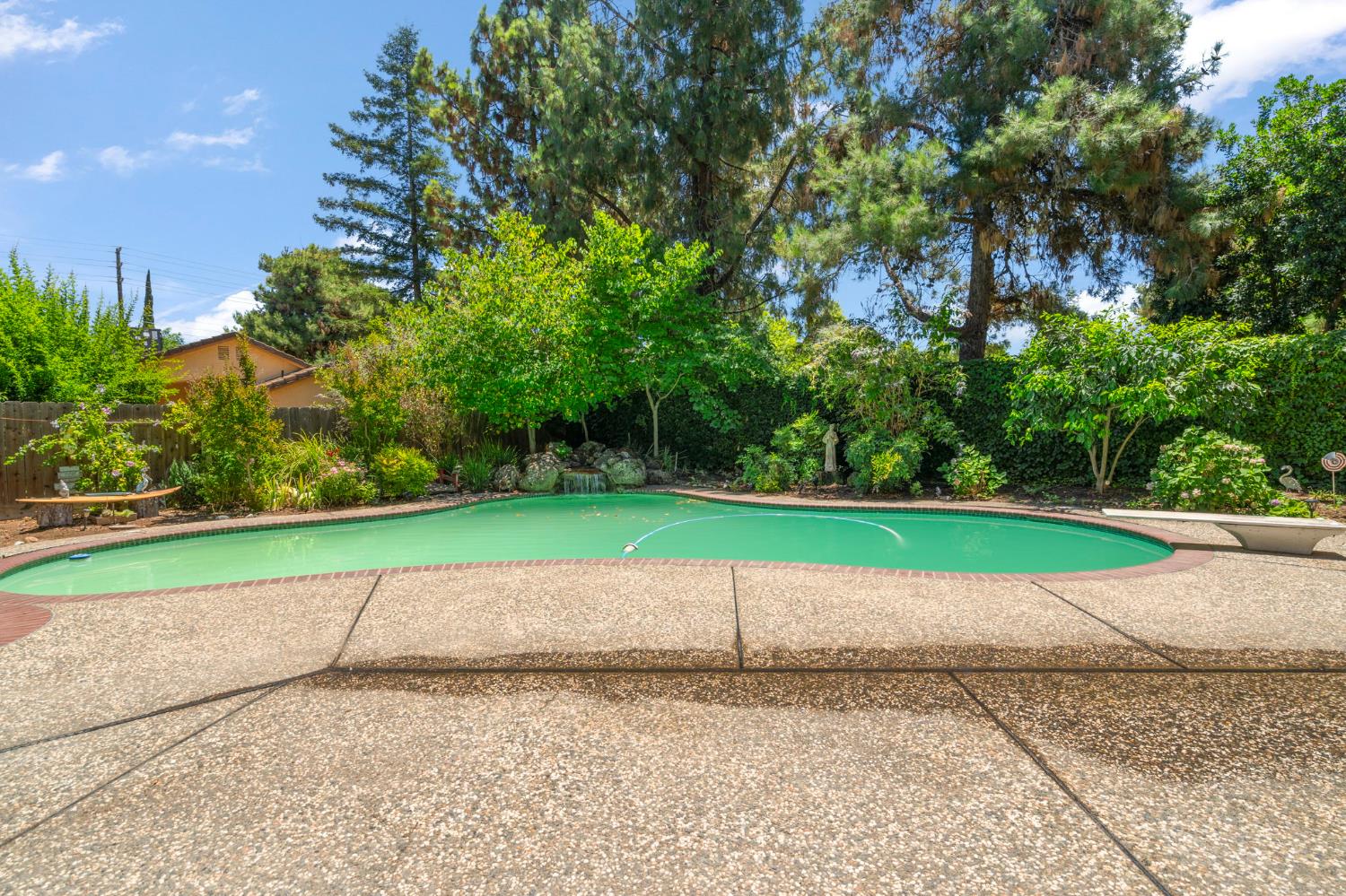 1712 Patton Dr, Modesto, CA 95356