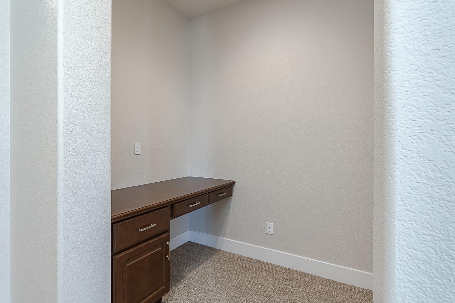 1271 Veteran St, Manteca, CA 95337