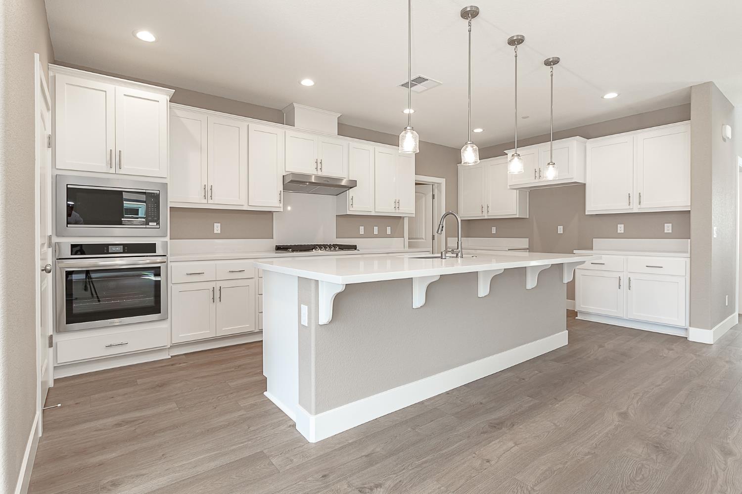 1310 Veteran St, Manteca, CA 95337