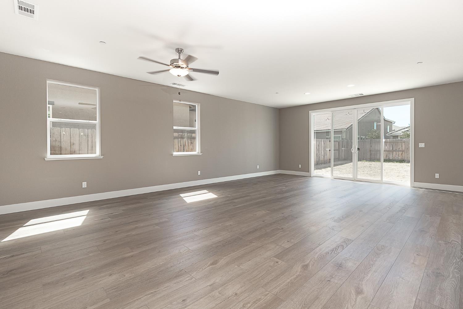 1310 Veteran St, Manteca, CA 95337