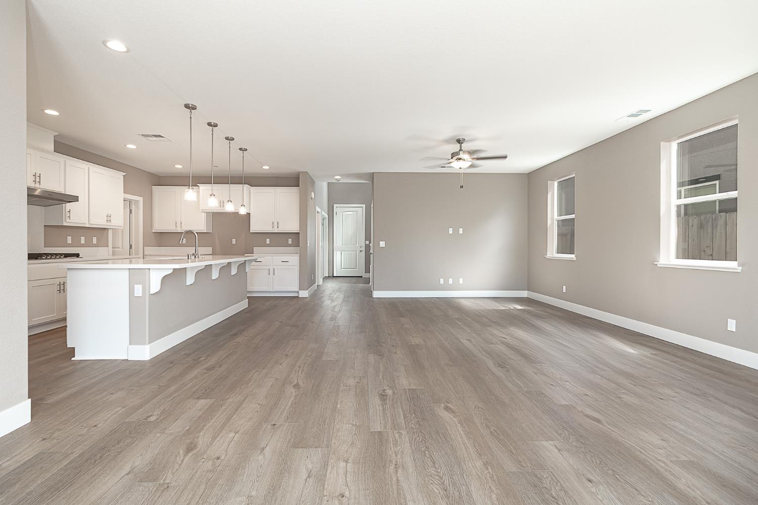 1310 Veteran St, Manteca, CA 95337