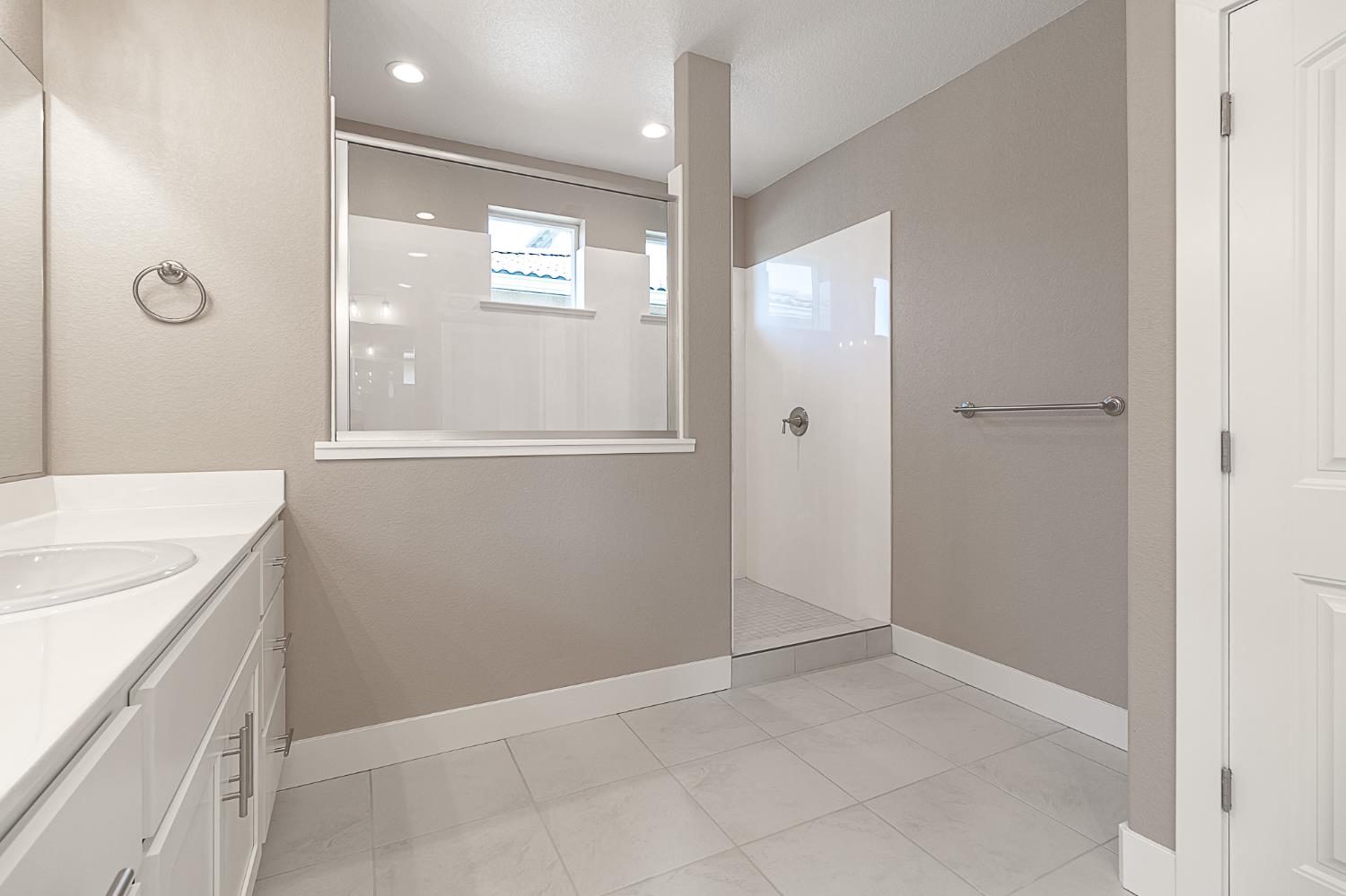 1310 Veteran St, Manteca, CA 95337