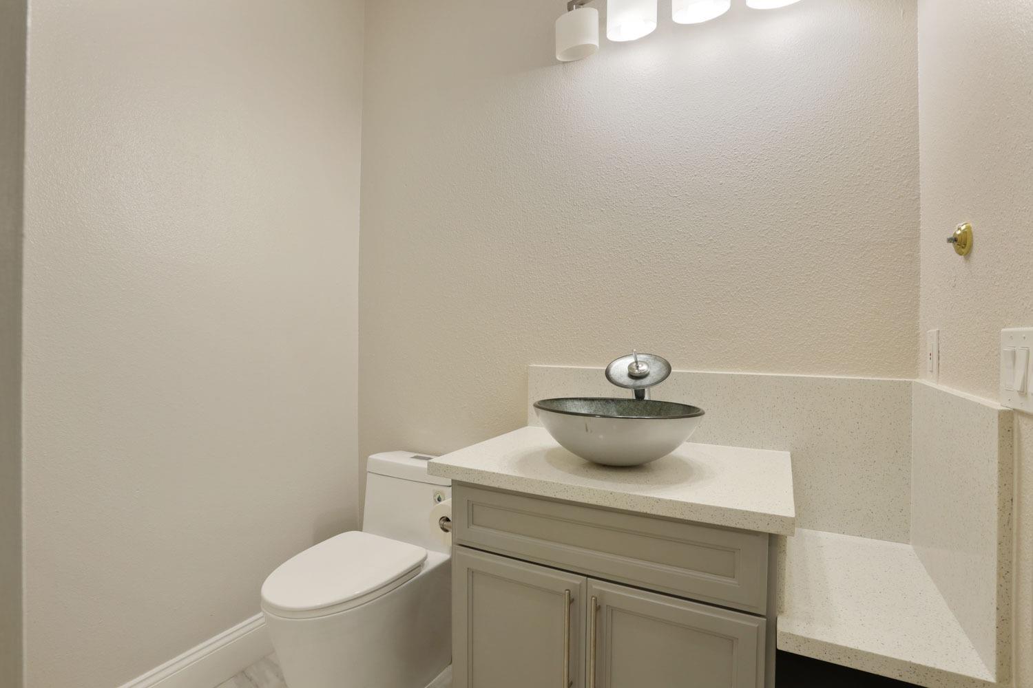 7001 Southland Rd, Manteca, CA 95336