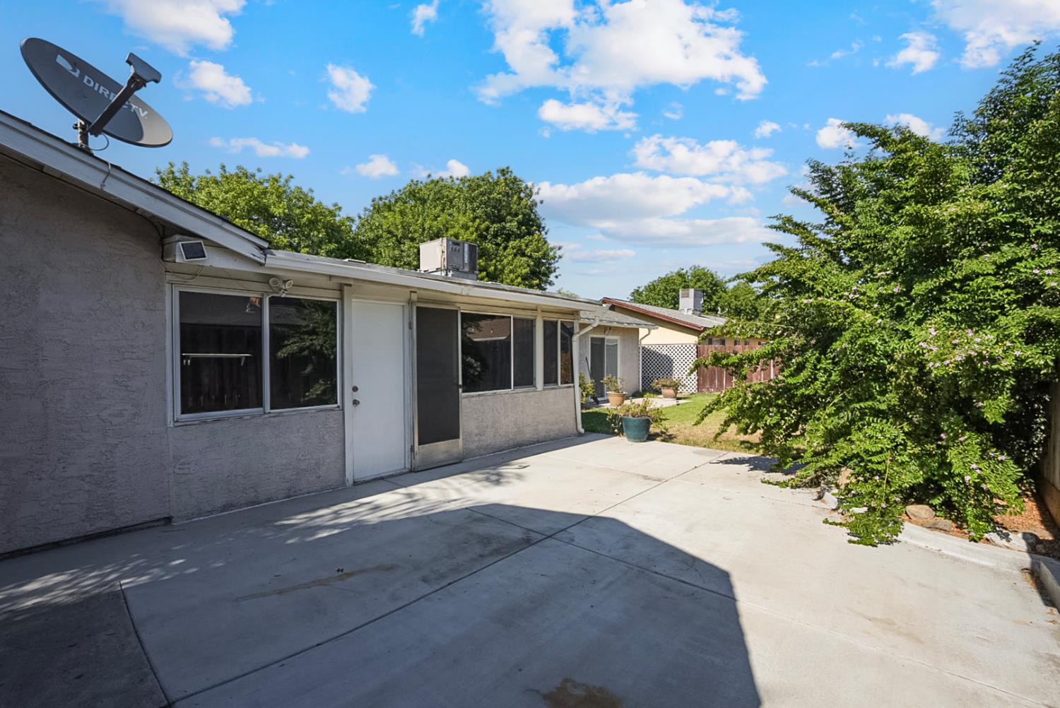 2404 Edmunds Ave, Modesto, CA 95350