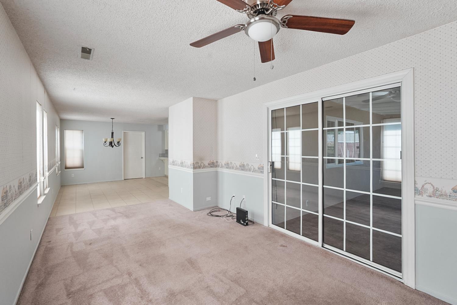 2404 Edmunds Ave, Modesto, CA 95350