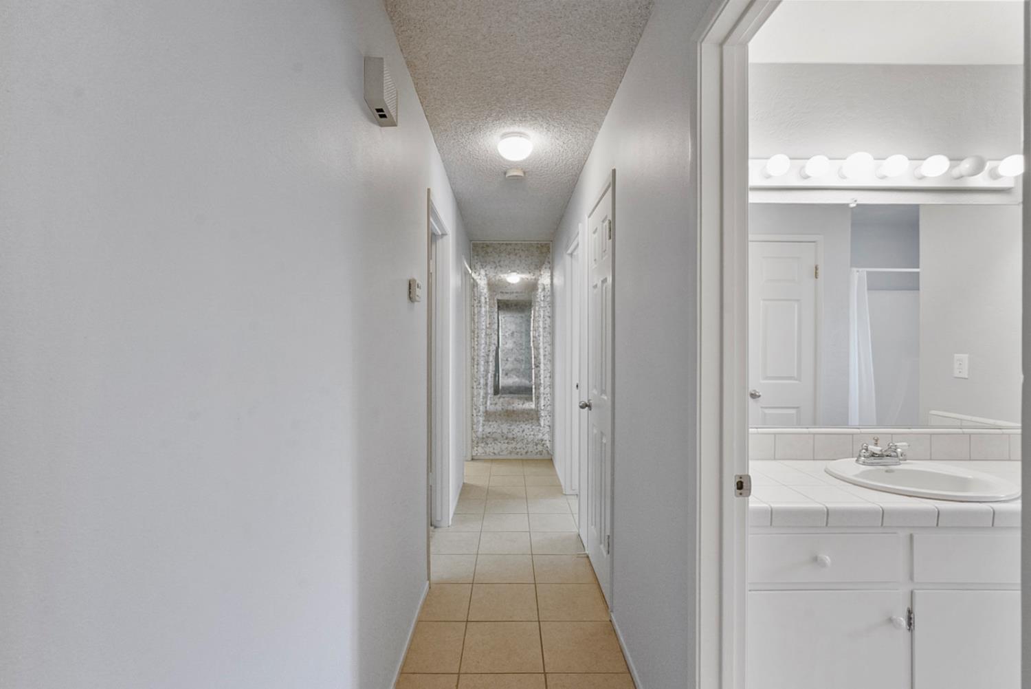 2404 Edmunds Ave, Modesto, CA 95350