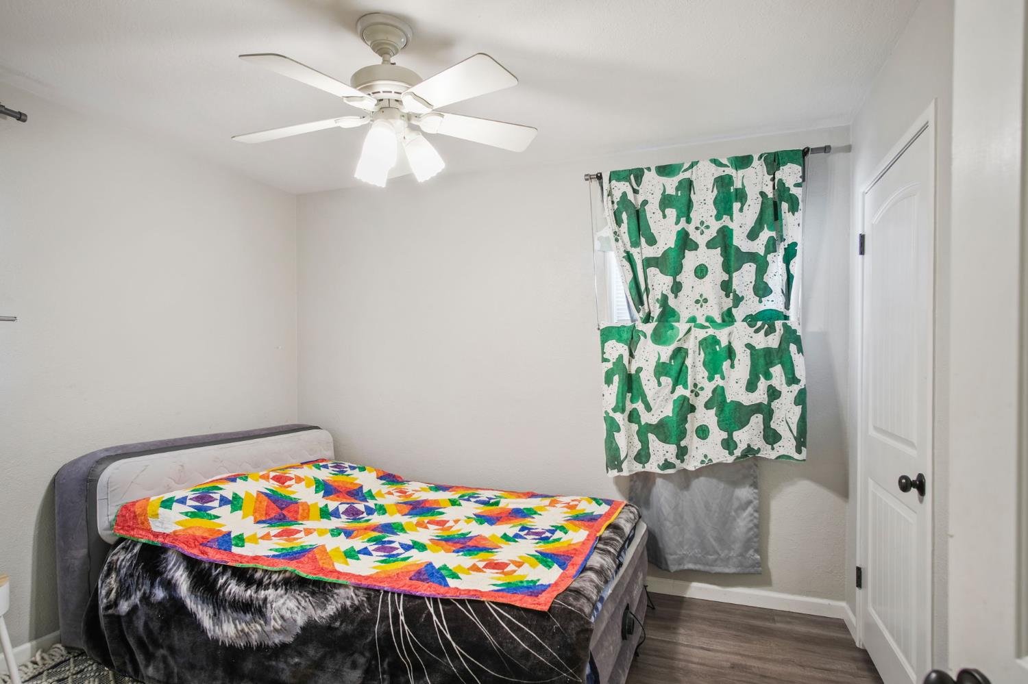 1725 Bronson Ave, Modesto, CA 95350