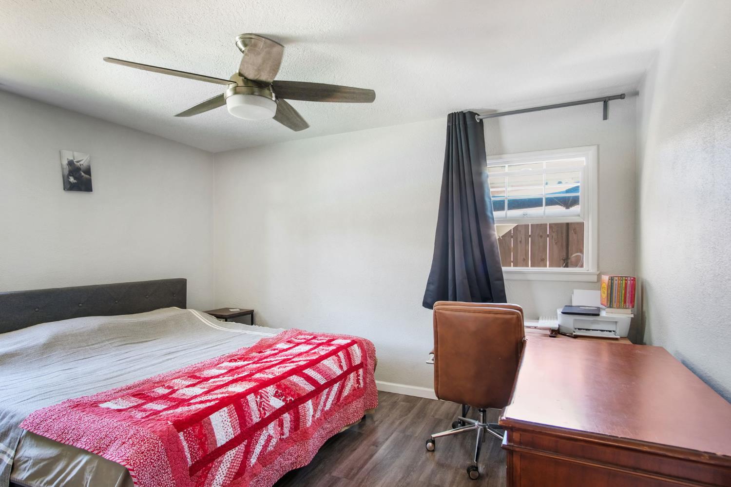 1725 Bronson Ave, Modesto, CA 95350