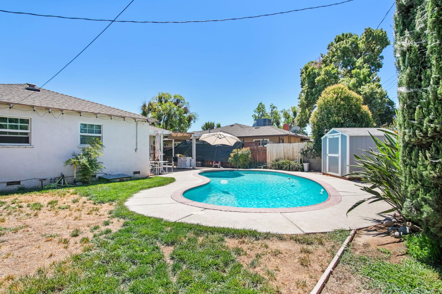 1725 Bronson Ave, Modesto, CA 95350