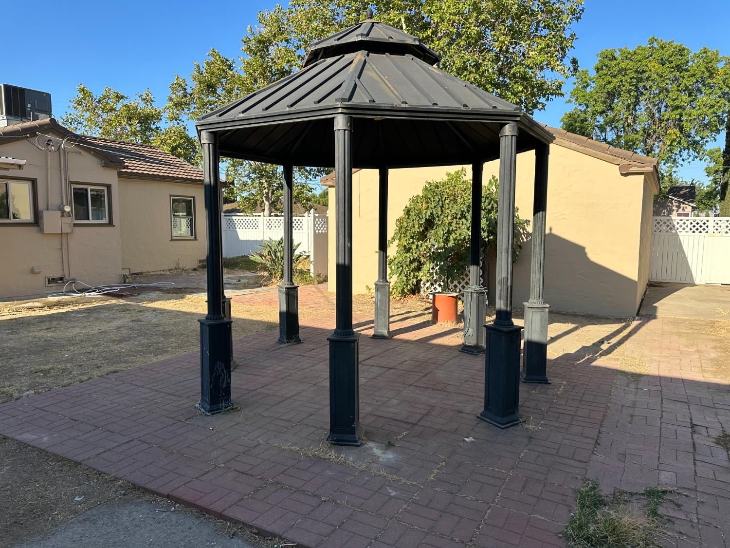 1441 Kern St, Newman, CA 95360