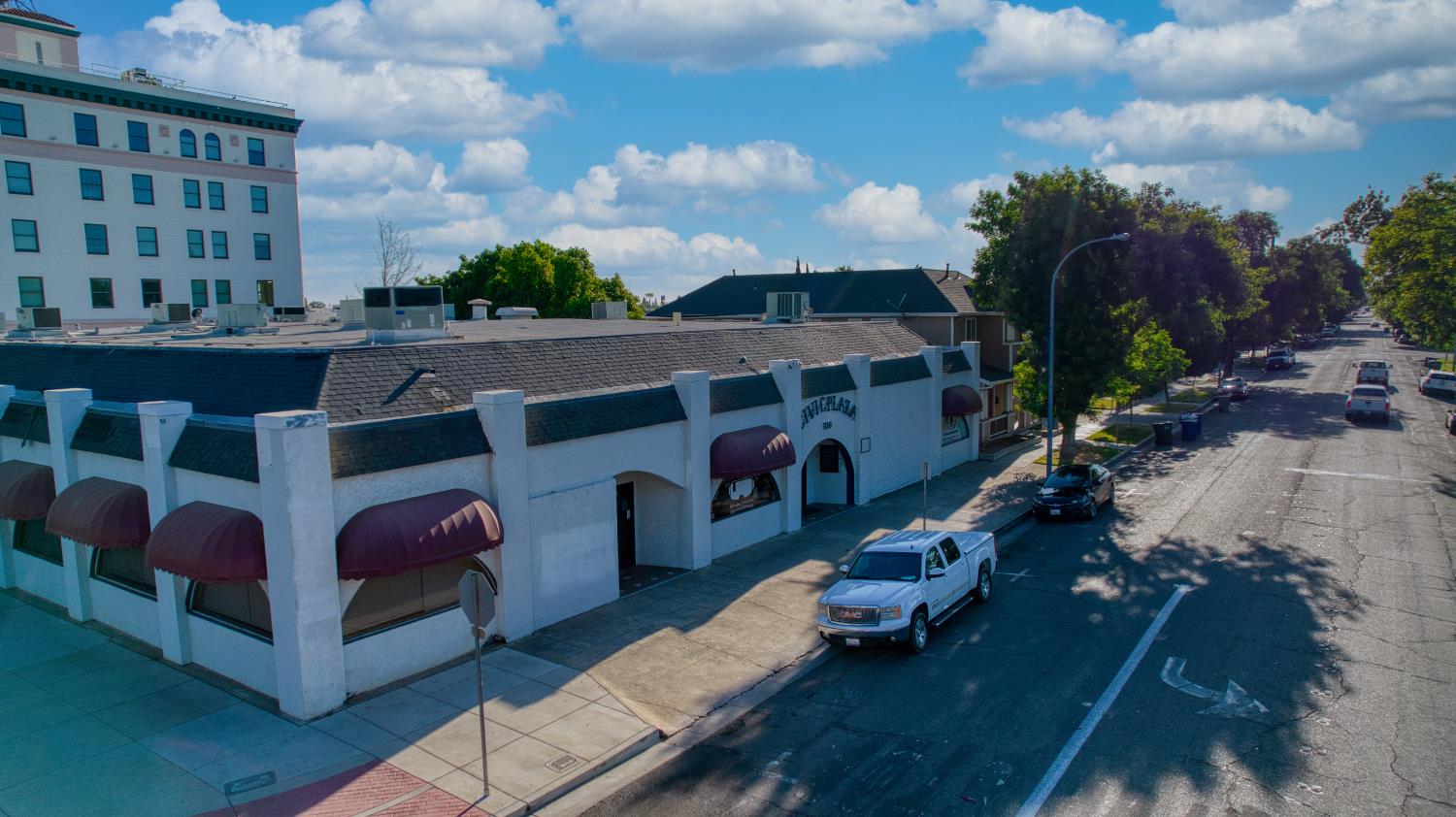 1727 N St, Merced, CA 95340