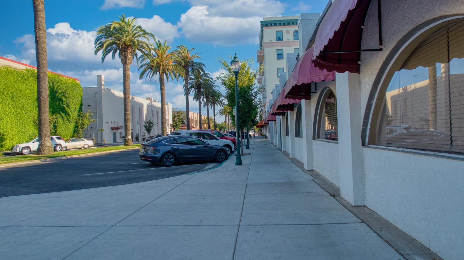 1727 N St, Merced, CA 95340