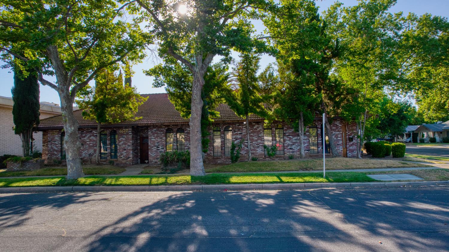 2127 O St, Merced, CA 95340