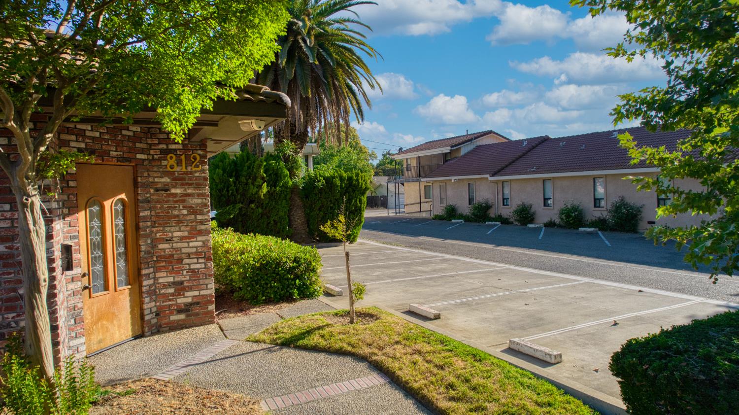 2127 O St, Merced, CA 95340