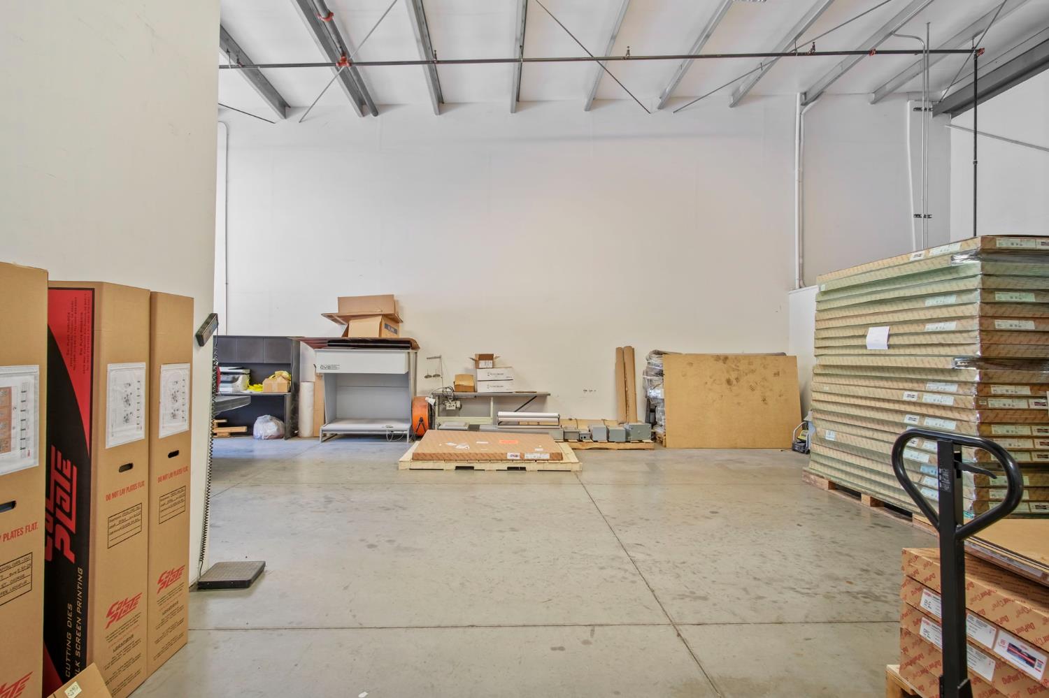 2274 Maryann Dr, Turlock, CA 95380