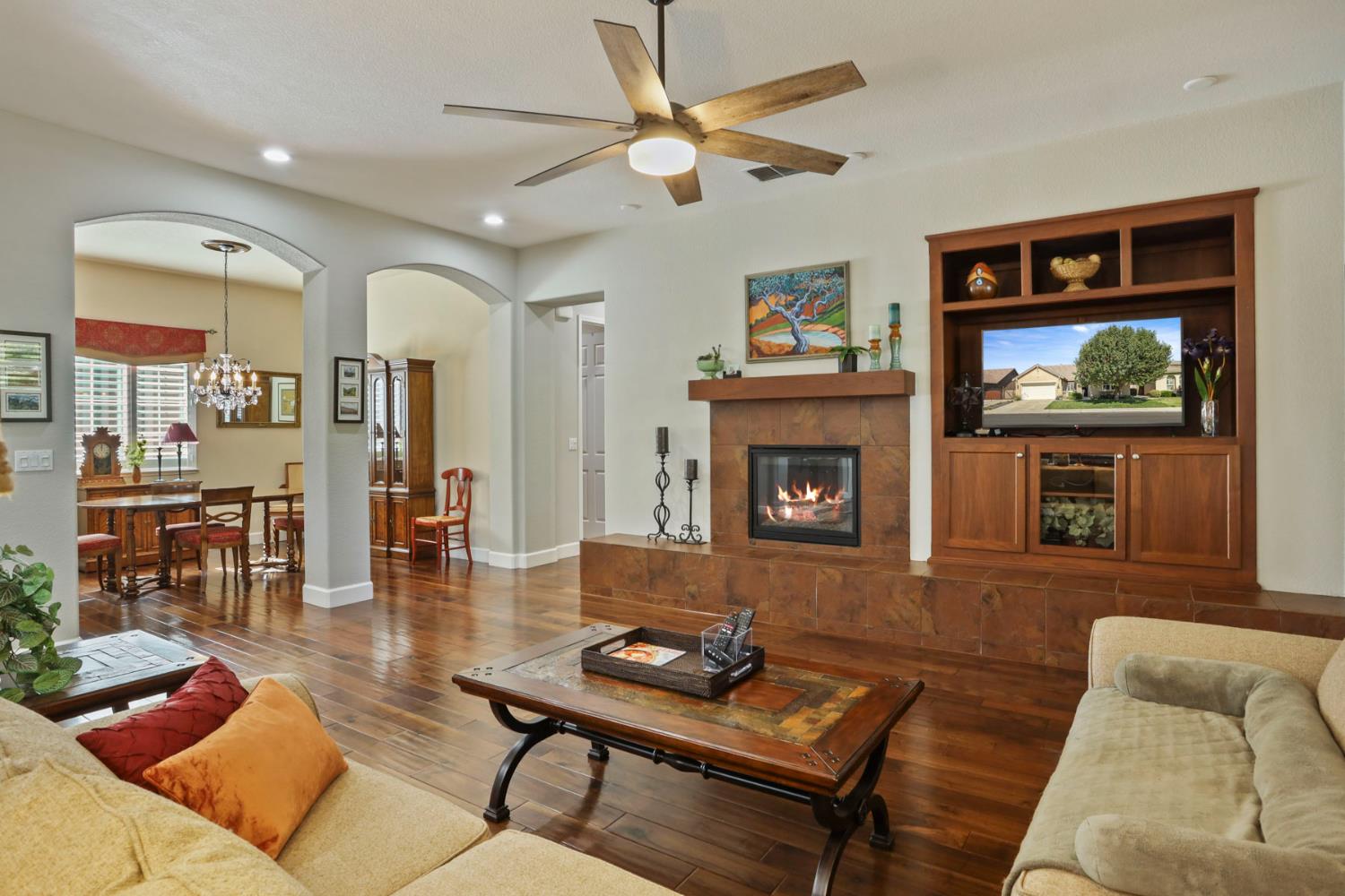 2558 Edgebrook Ln, Manteca, CA 95336