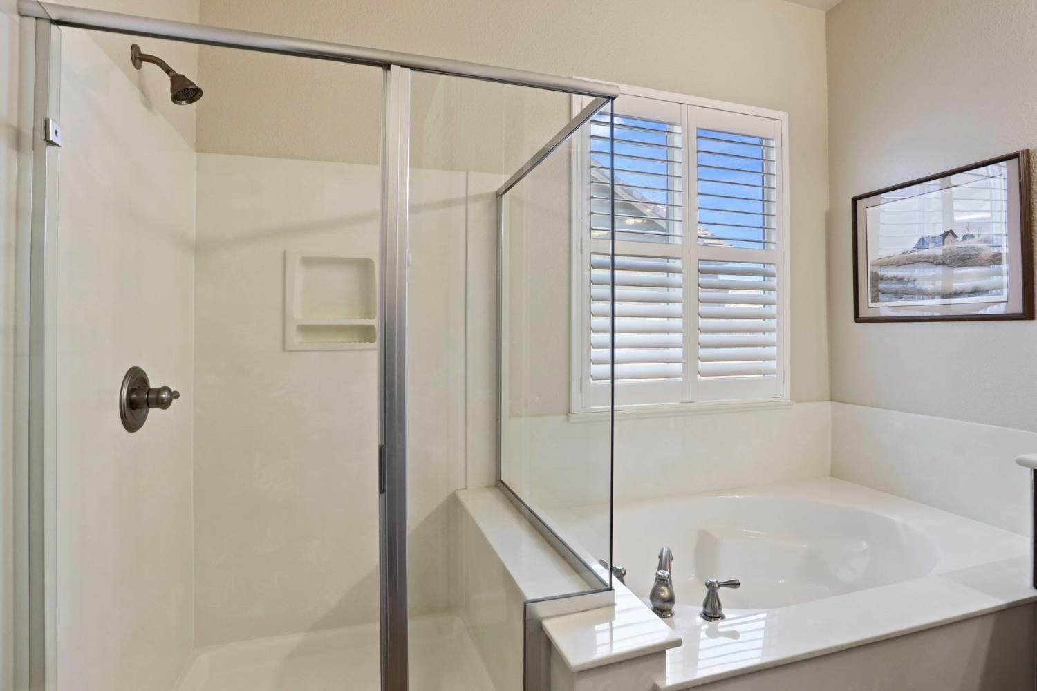 2558 Edgebrook Ln, Manteca, CA 95336