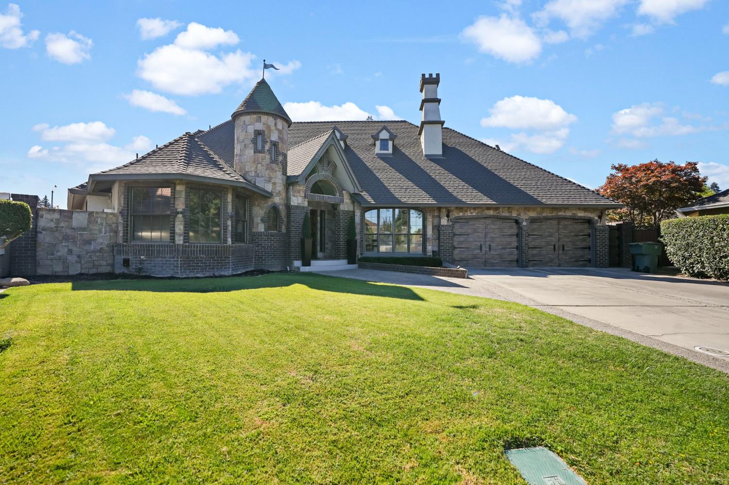 2200 Arnhem Pl, Modesto, CA 95356