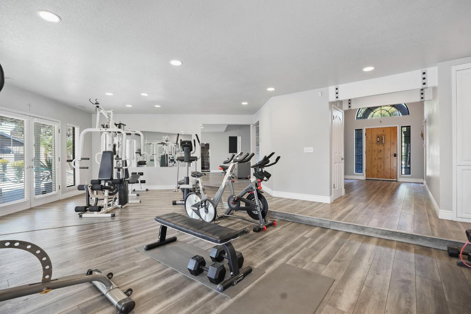 2200 Arnhem Pl, Modesto, CA 95356