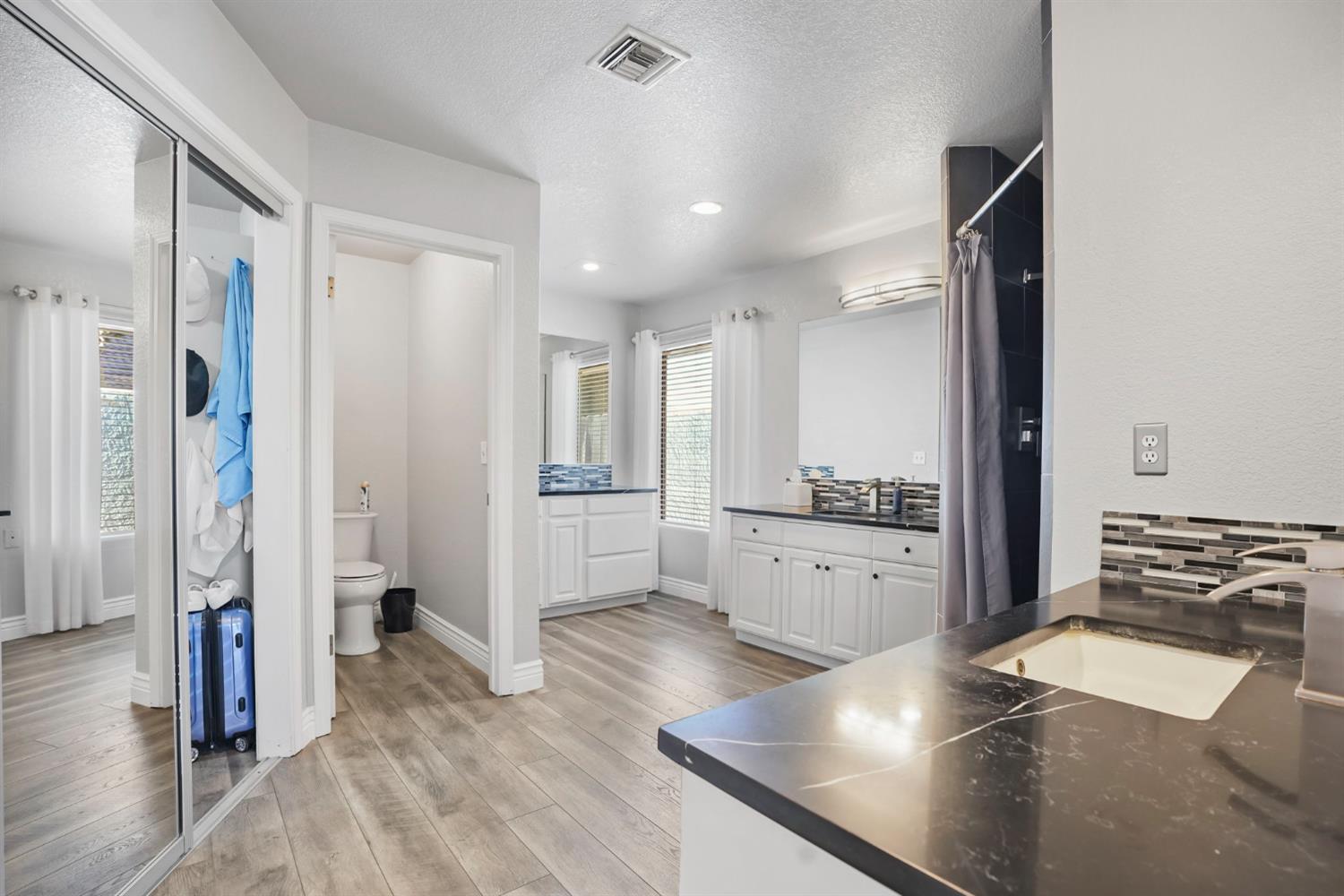 2200 Arnhem Pl, Modesto, CA 95356