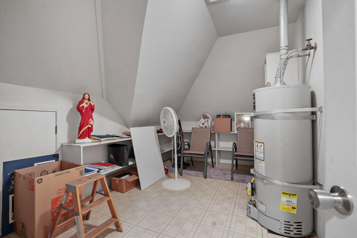 2200 Arnhem Pl, Modesto, CA 95356