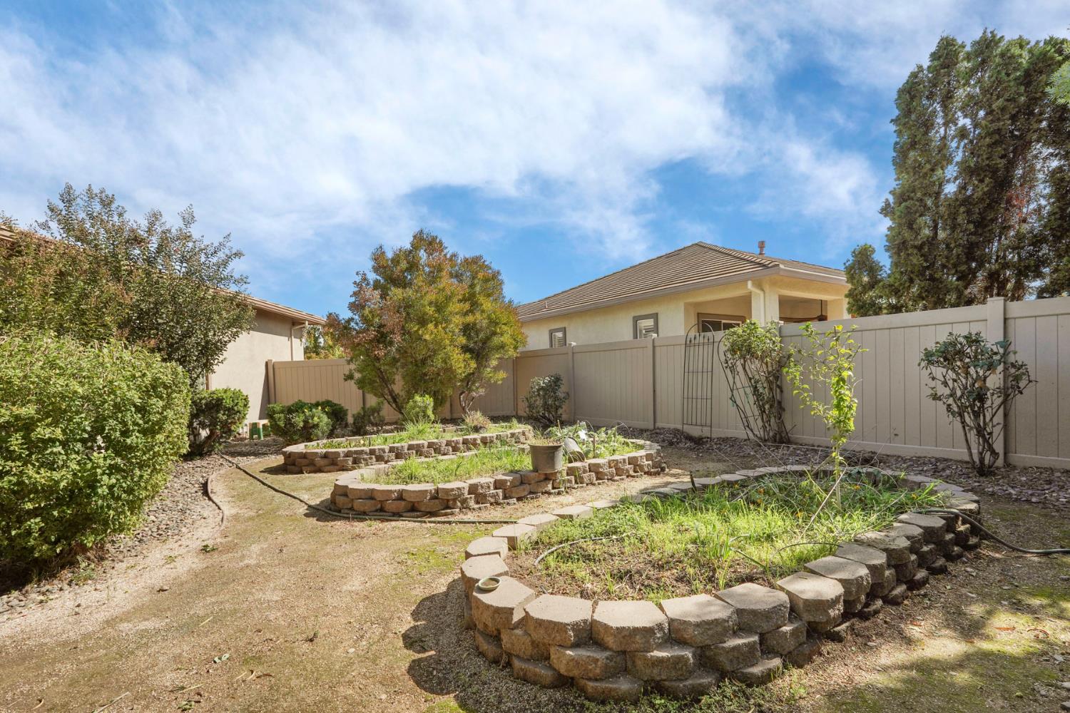 2159 Knollwood Ct, Manteca, CA 95336