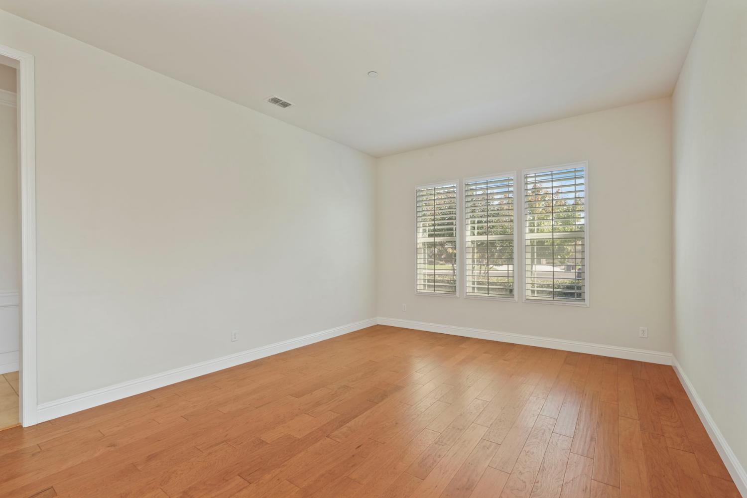 2159 Knollwood Ct, Manteca, CA 95336