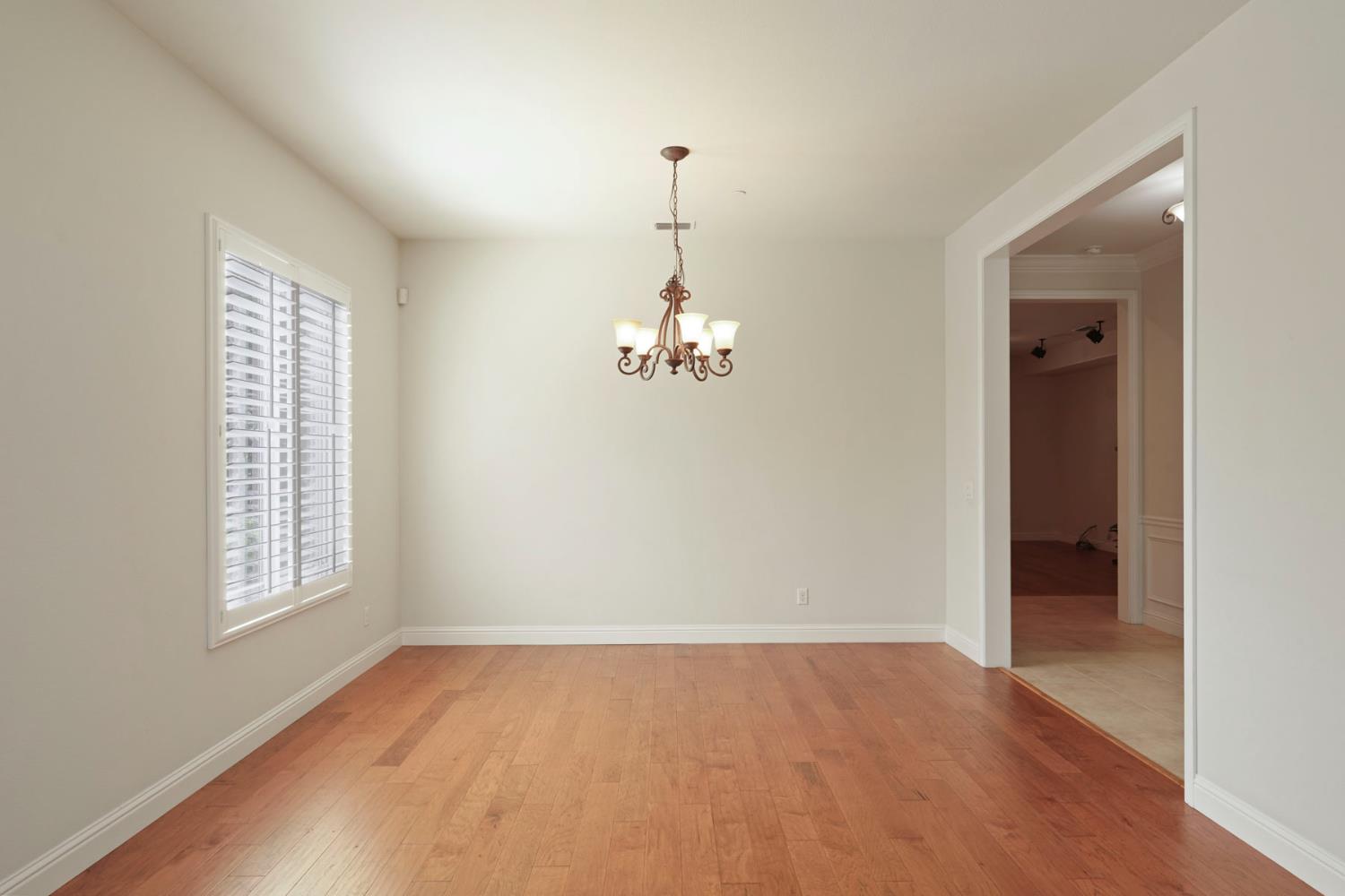 2159 Knollwood Ct, Manteca, CA 95336