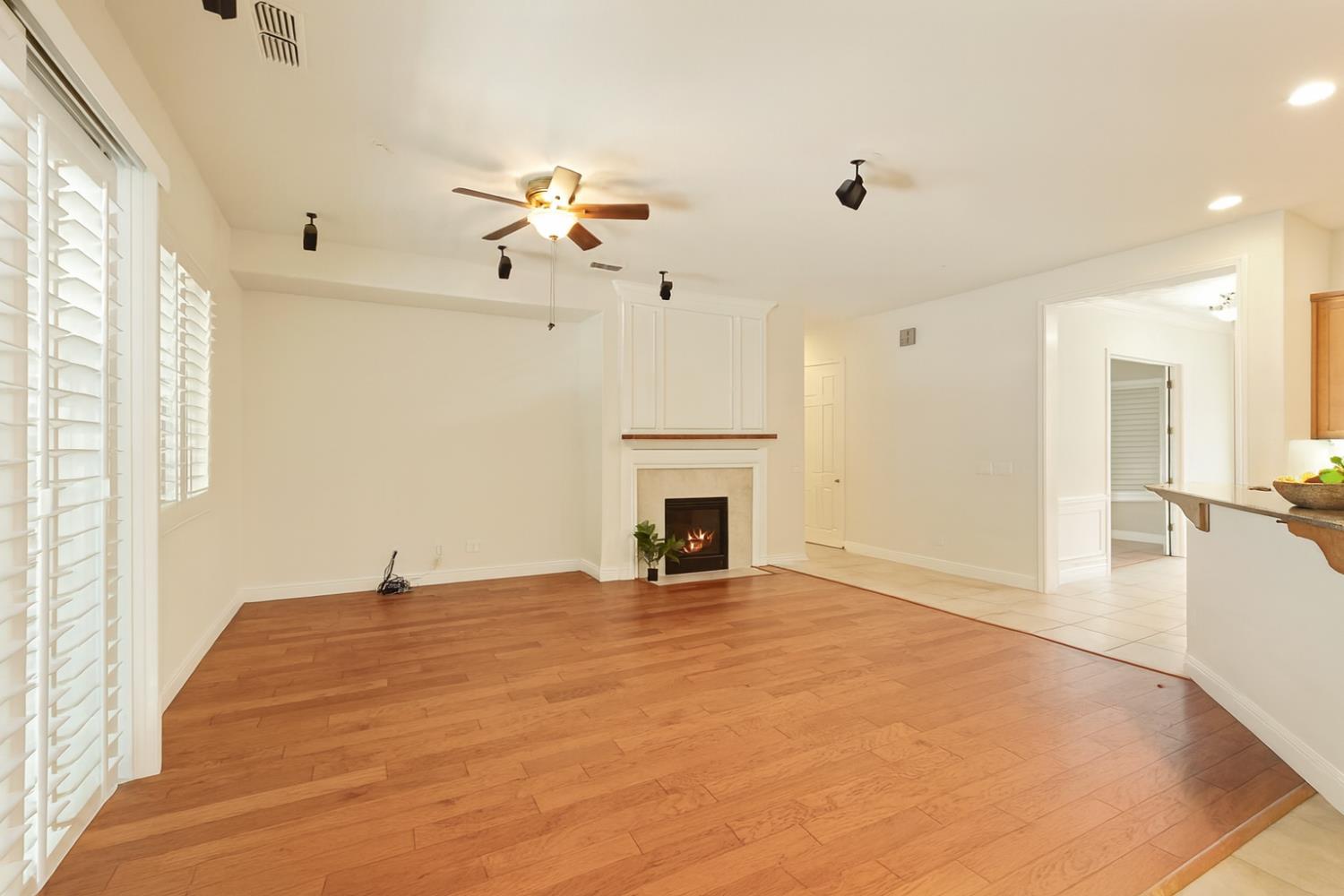 2159 Knollwood Ct, Manteca, CA 95336