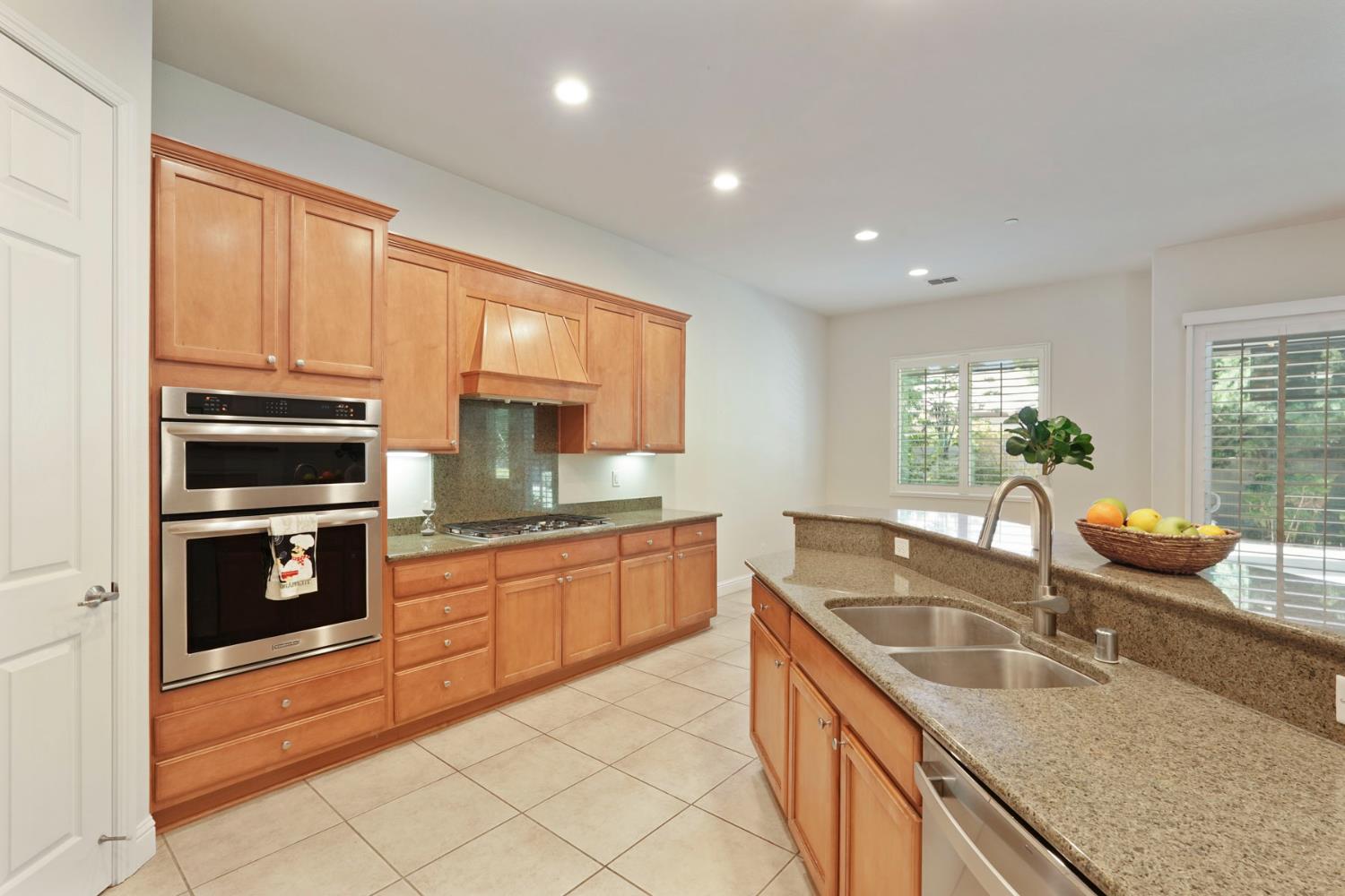 2159 Knollwood Ct, Manteca, CA 95336