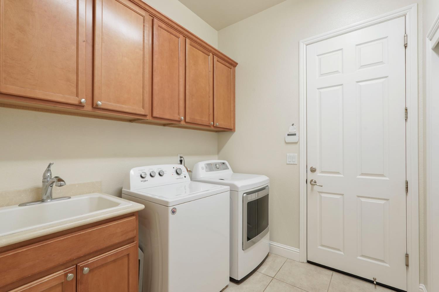 2159 Knollwood Ct, Manteca, CA 95336