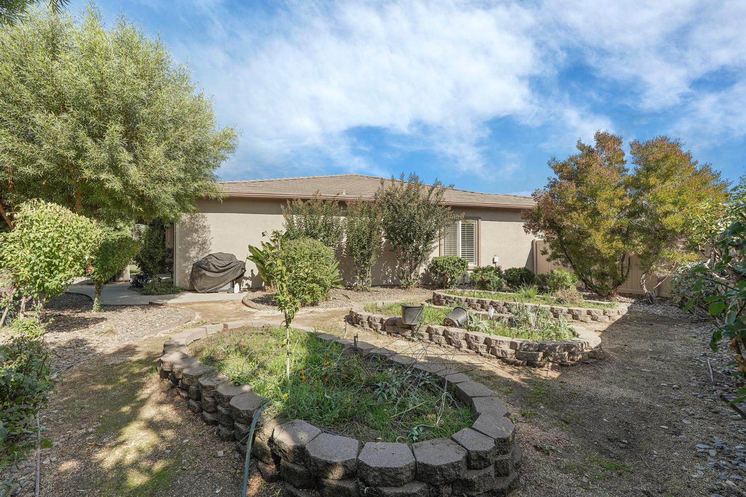 2159 Knollwood Ct, Manteca, CA 95336