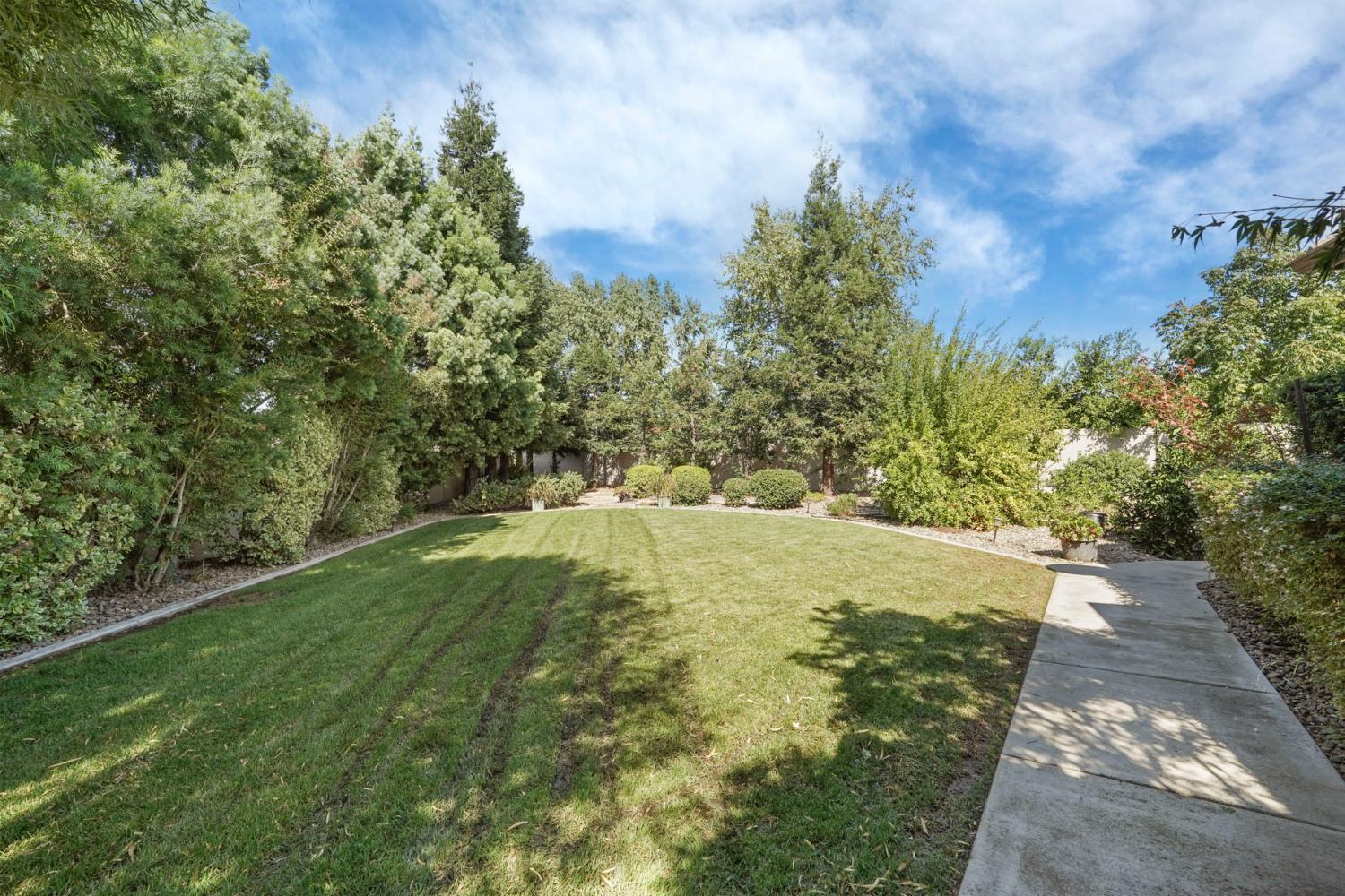 2159 Knollwood Ct, Manteca, CA 95336