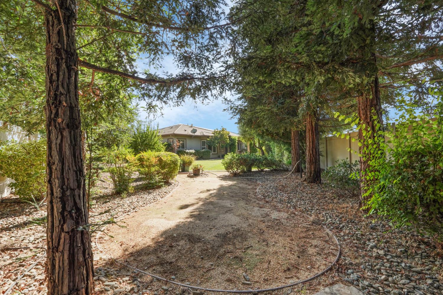 2159 Knollwood Ct, Manteca, CA 95336