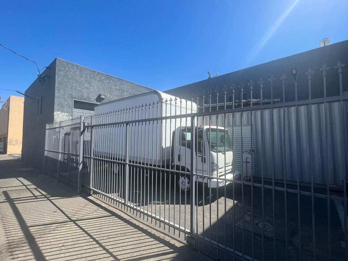 215 Lander Ave, Turlock, CA 95380