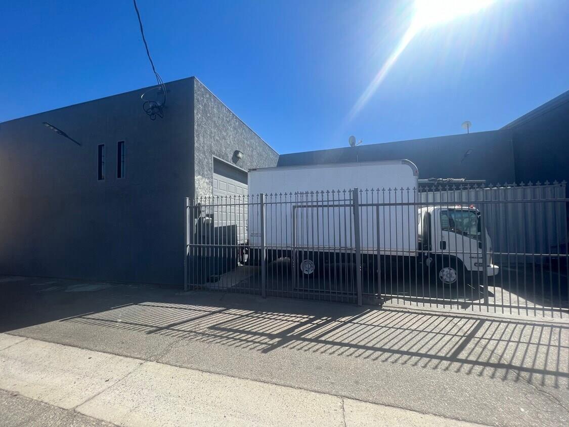 215 Lander Ave, Turlock, CA 95380