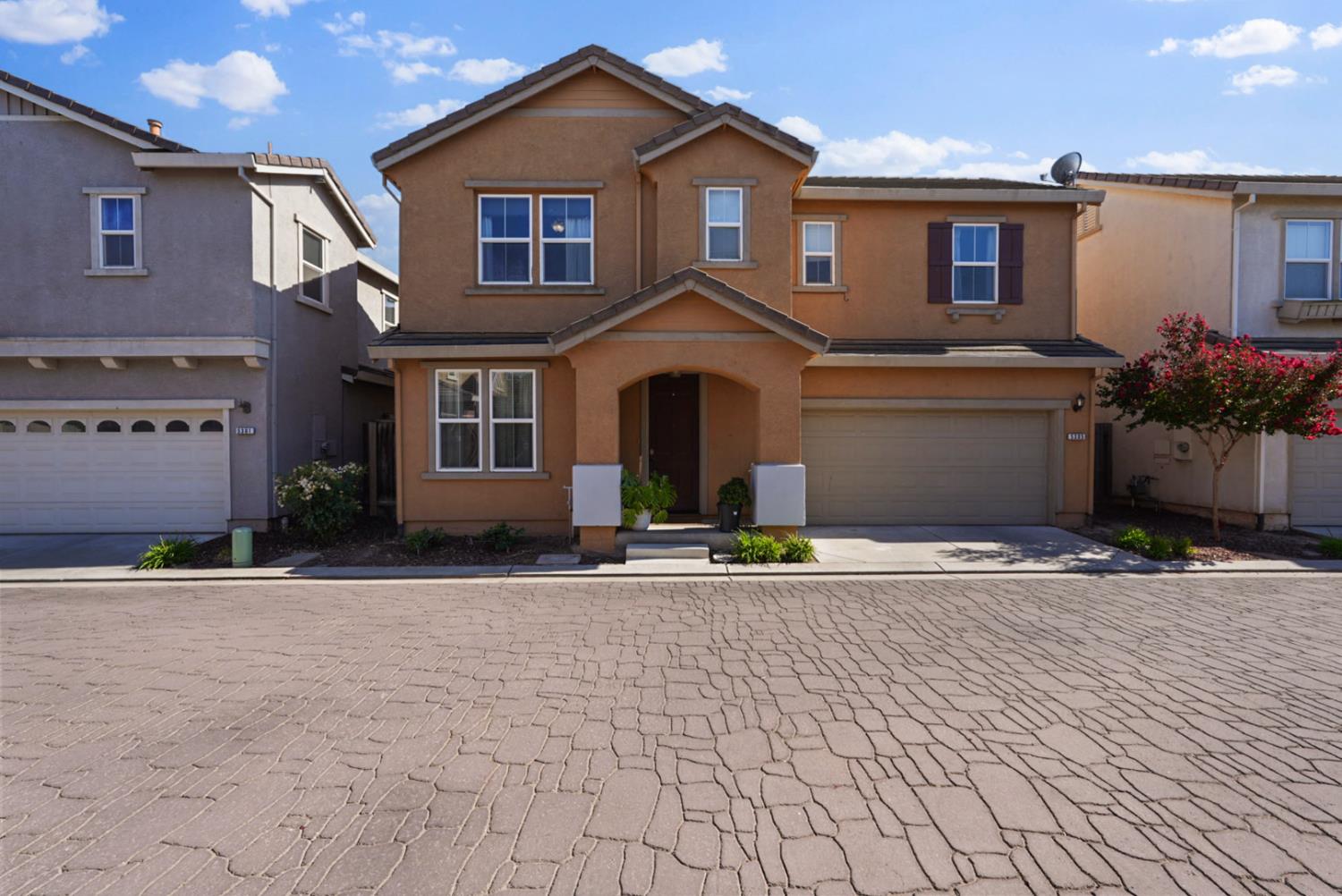 5305 Cottage Cove Dr, Riverbank, CA 95367