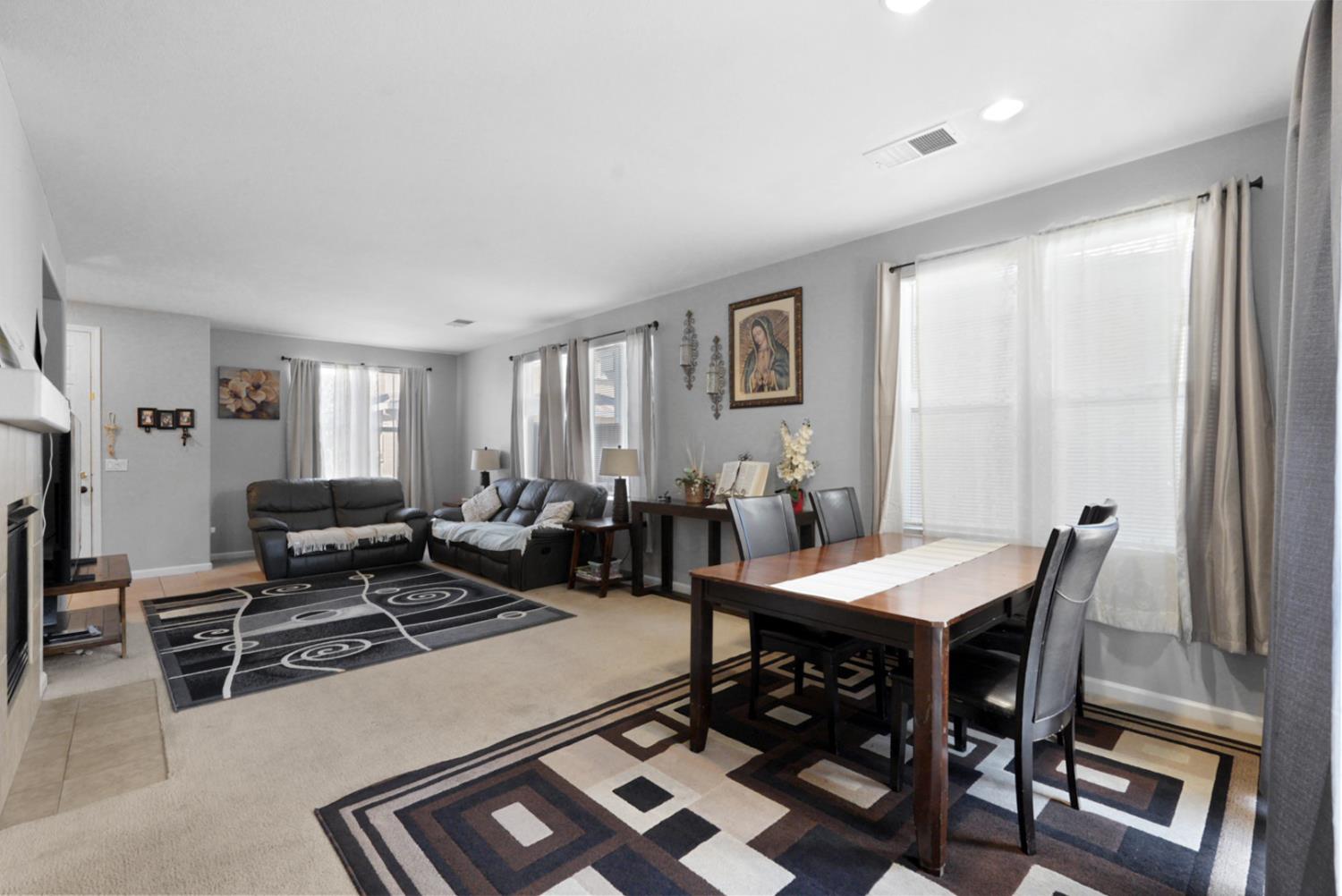 5305 Cottage Cove Dr, Riverbank, CA 95367