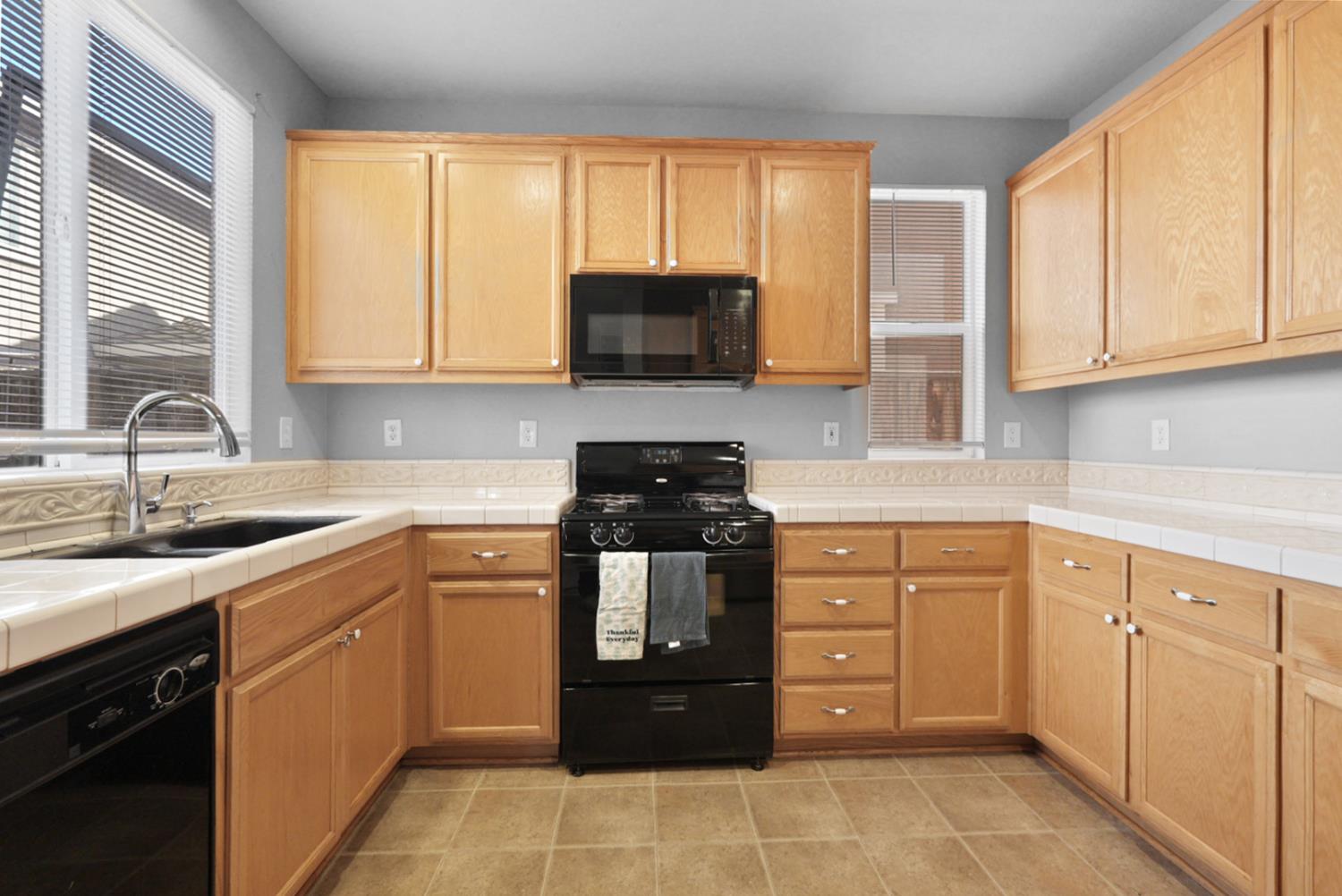 5305 Cottage Cove Dr, Riverbank, CA 95367