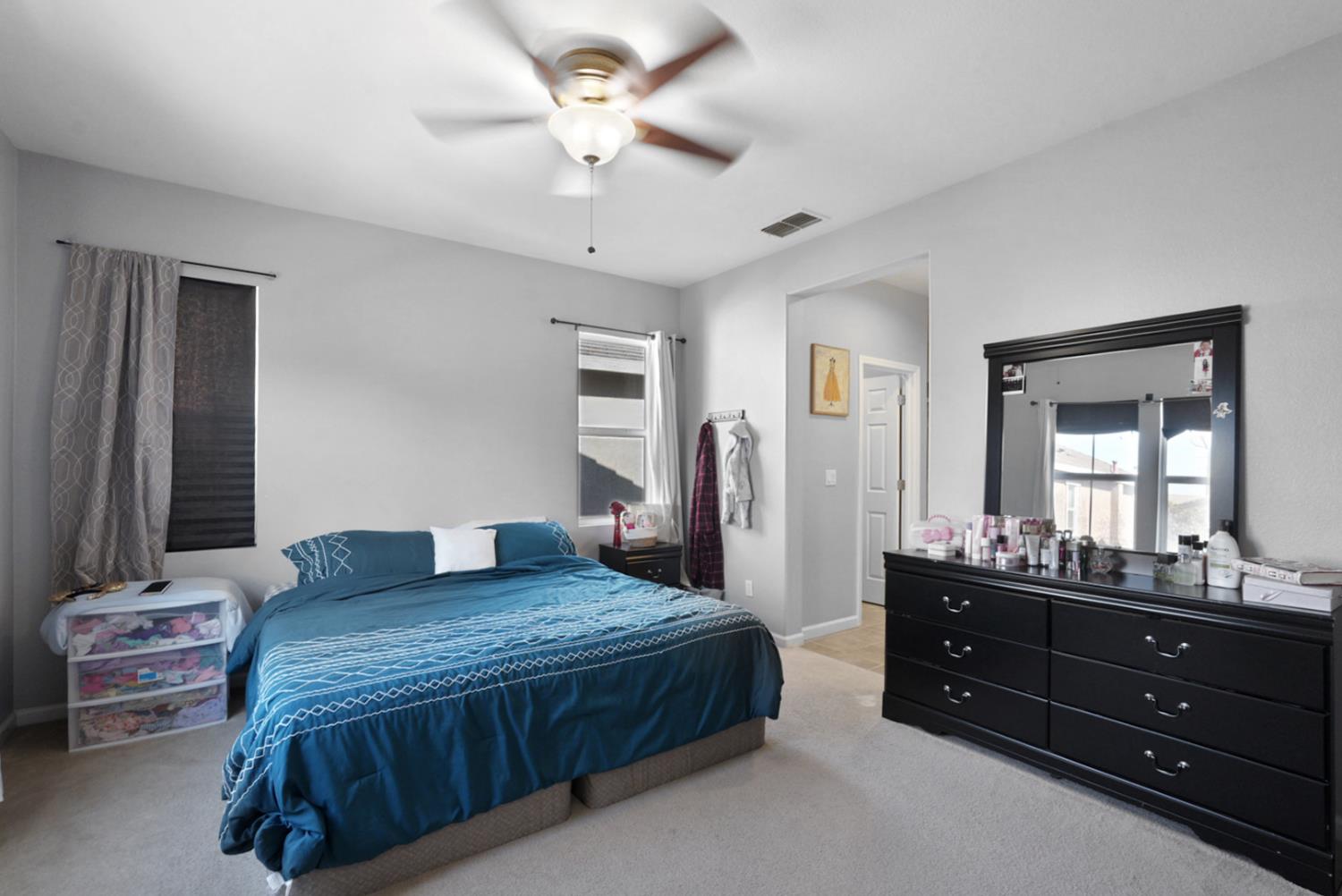 5305 Cottage Cove Dr, Riverbank, CA 95367