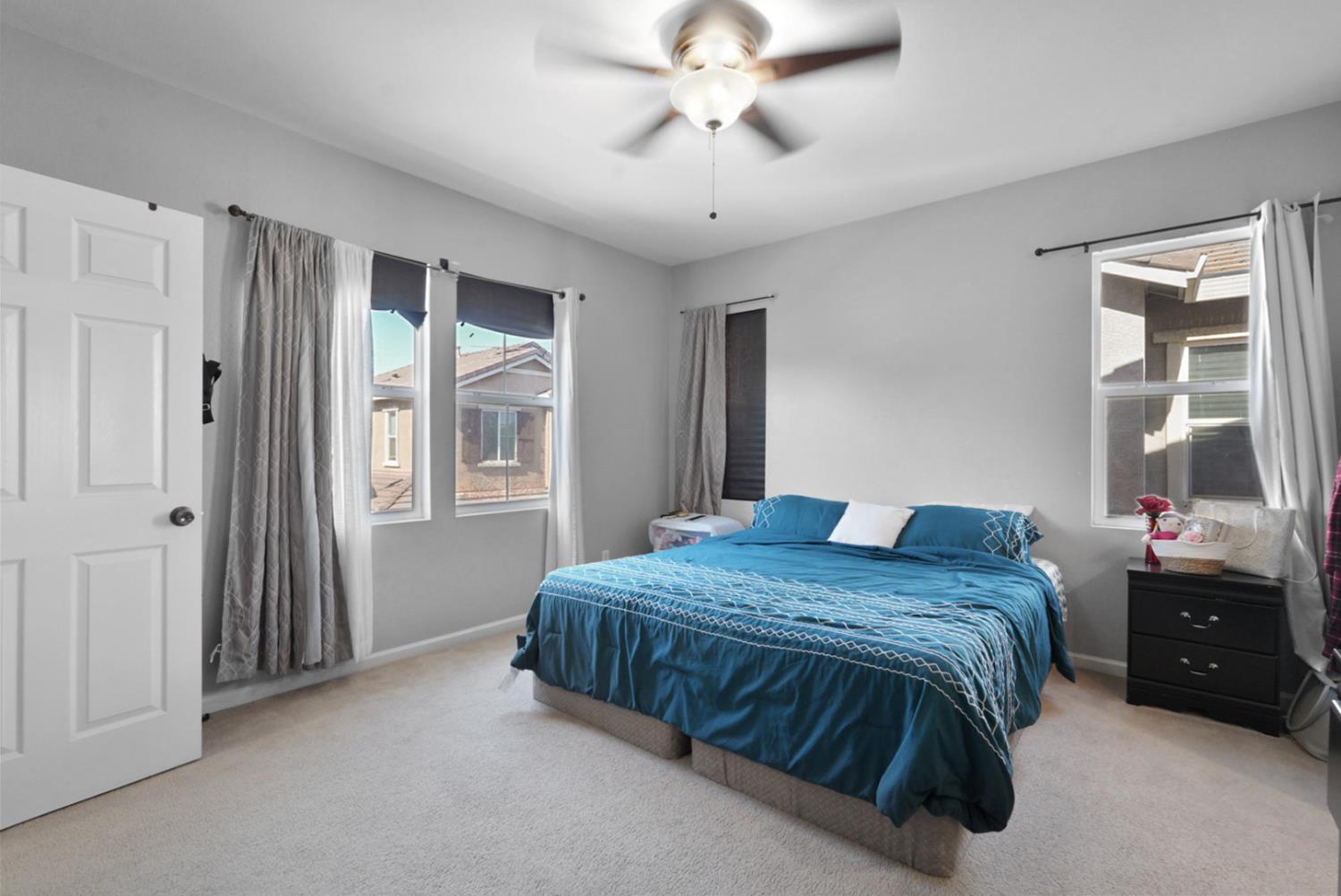 5305 Cottage Cove Dr, Riverbank, CA 95367