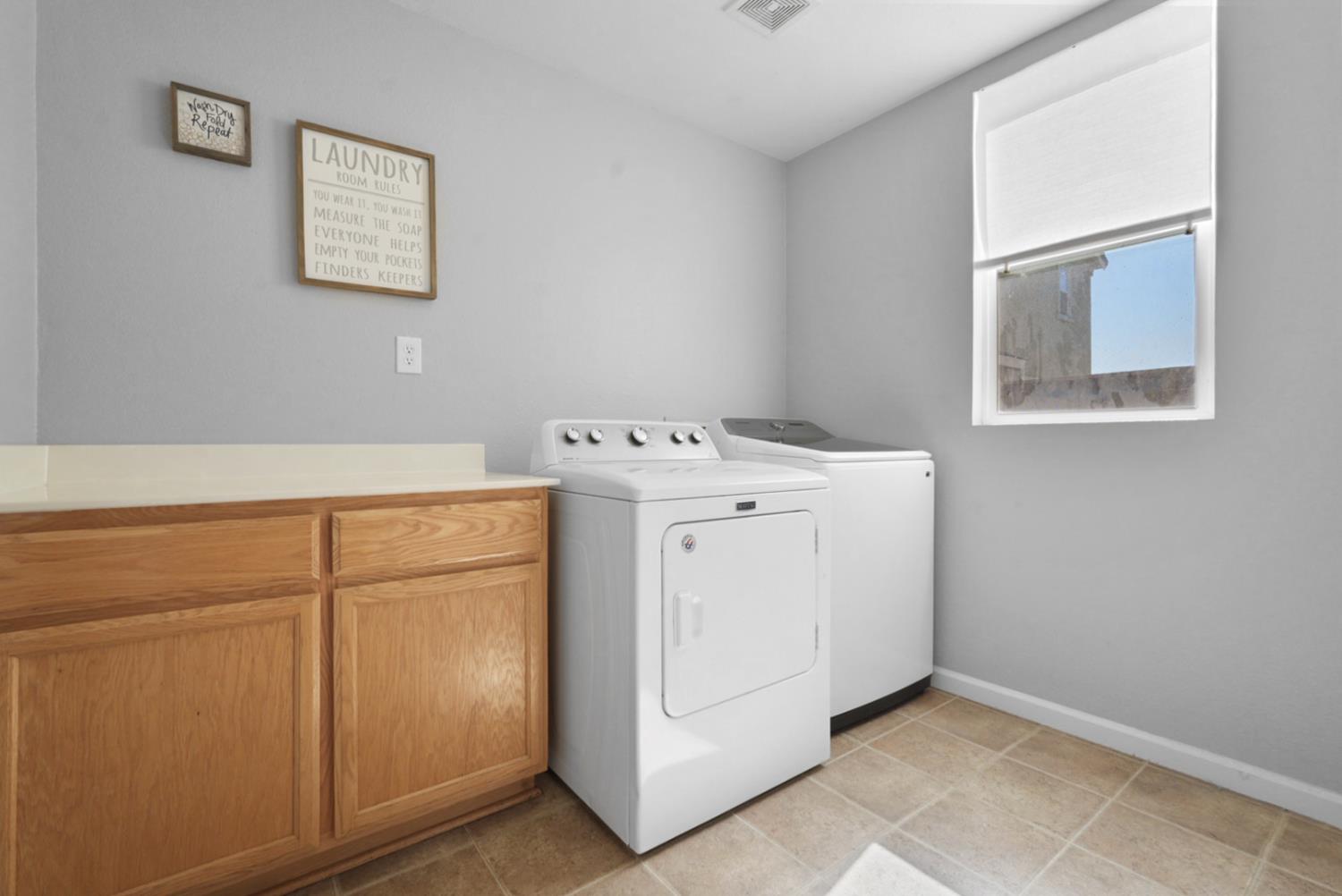 5305 Cottage Cove Dr, Riverbank, CA 95367