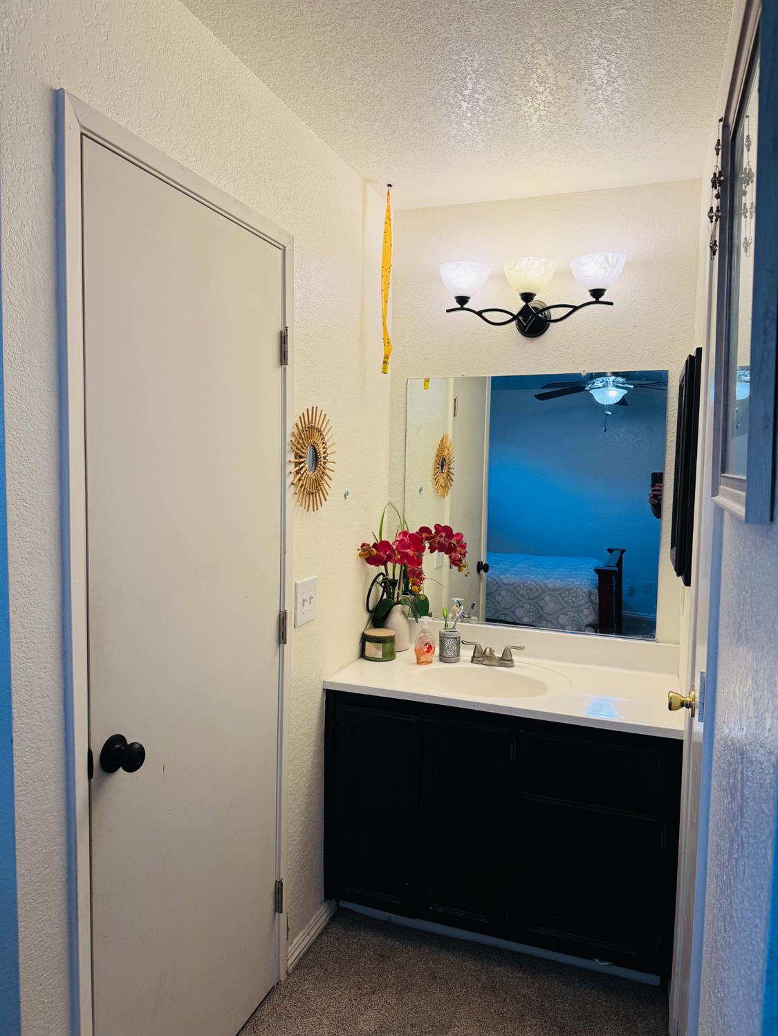 900 W Canal Dr #100, Turlock, CA 95380