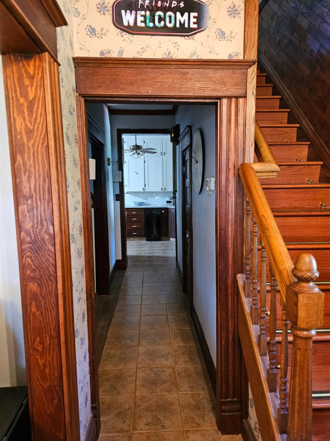 411 J St, Los Banos, CA 93635