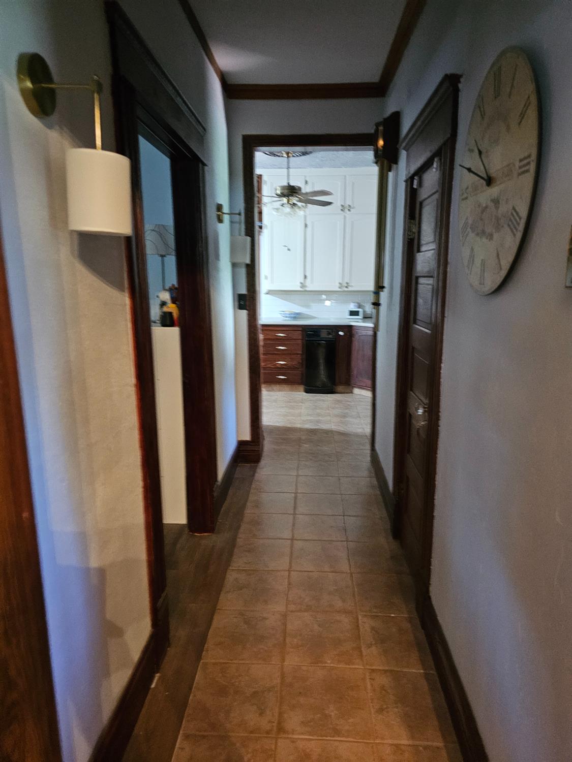 411 J St, Los Banos, CA 93635